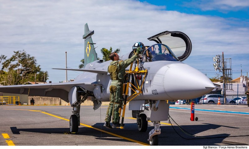 Comando da Aeronáutica apresenta novas aeronaves F-39E Gripen