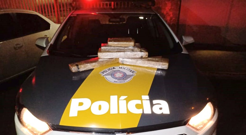 Acusado de participar de latrocínio é preso com tijolos de maconha em rodovia