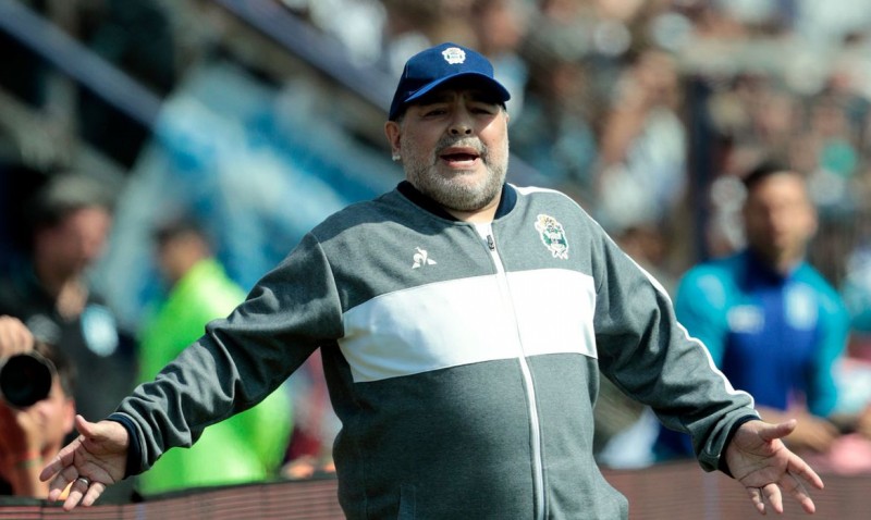 Maradona se recupera de anemia em hospital, revela médico