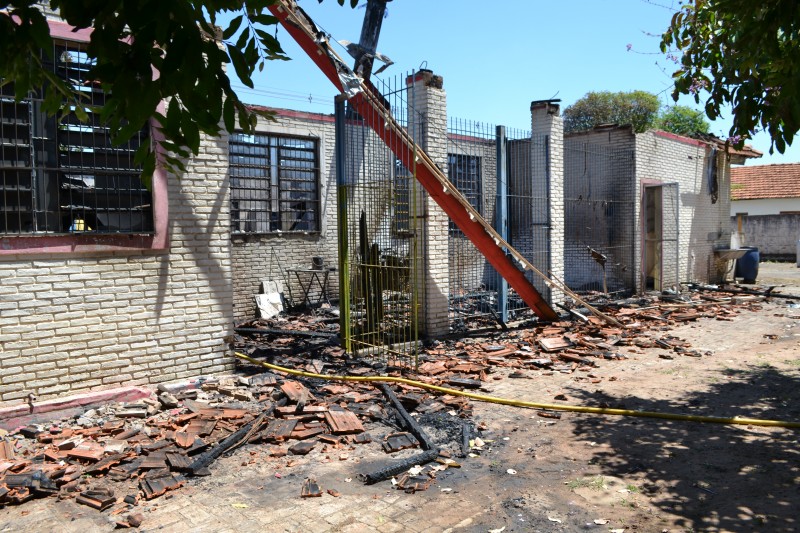 Grupo cria ‘vaquinha virtual’ para restaurar espetaria alvo de incêndio