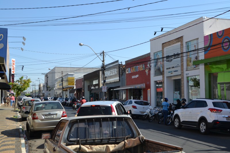 Após decisão de ampliação, comércio de Penápolis tem horário estendido