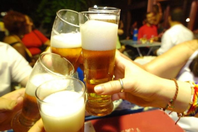 Vendas de bebidas alcoólicas após às 20h voltam a ser proibidas no Estado de SP