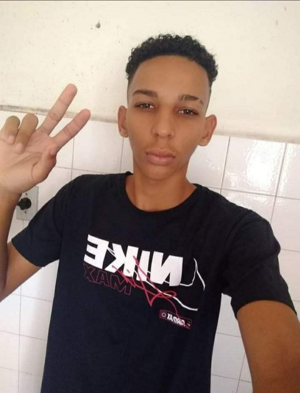 Corpo de estudante de 18 anos é encontrado por familiares em açude