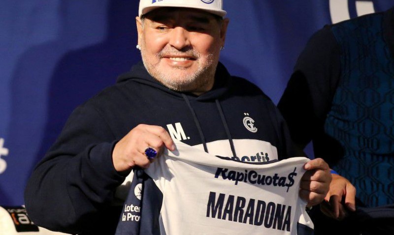 Maradona não consumiu drogas ou álcool dias antes de morrer