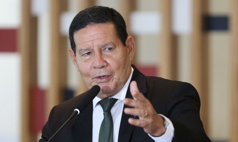 Vice-presidente Hamilton Mourão testa positivo para a Covid-19