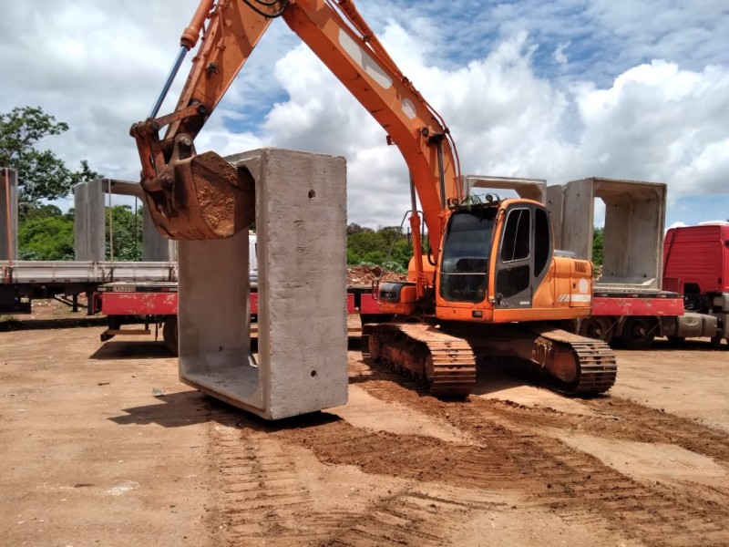 Prefeitura adquire aduelas de concreto para substituição de pontes