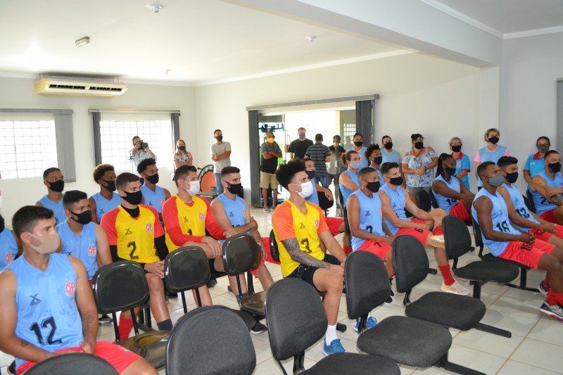 Penapolense: jogadores e comissão técnica se apresentam para iniciar A3