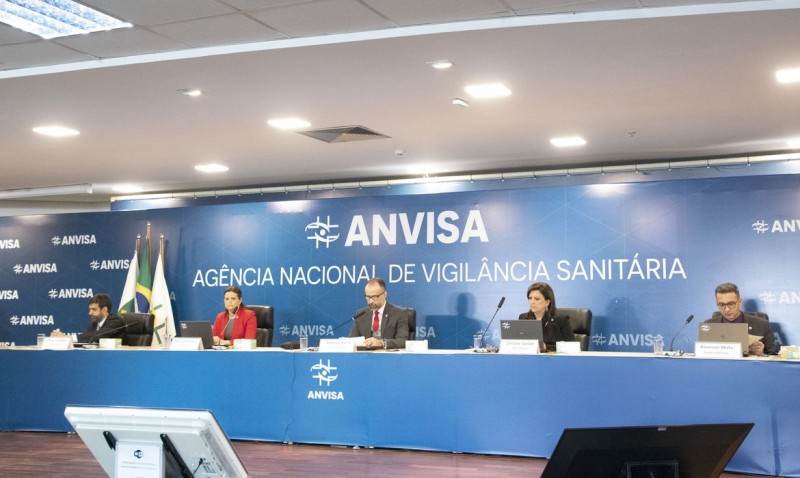 Anvisa autoriza uso emergencial das vacinas Coronovac e de Oxford contra a Covid-19