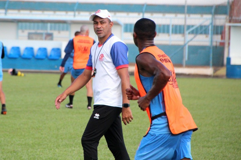 Penapolense realiza treino visando condicionamento técnico