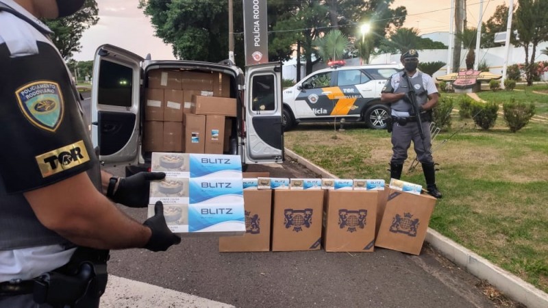 TOR apreende carro com 15 mil maços de cigarros contrabandeados do Paraguai