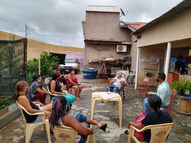 Programa Saneamento Solidário é discutido com moradores de conjuntos habitacionais