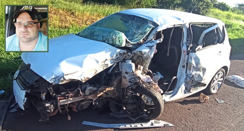 Motorista de 32 anos morre após colidir carro na lateral de caminhão