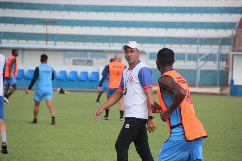 No retorno da A3, Penapolense perde para o Olímpia e treinador deixa equipe