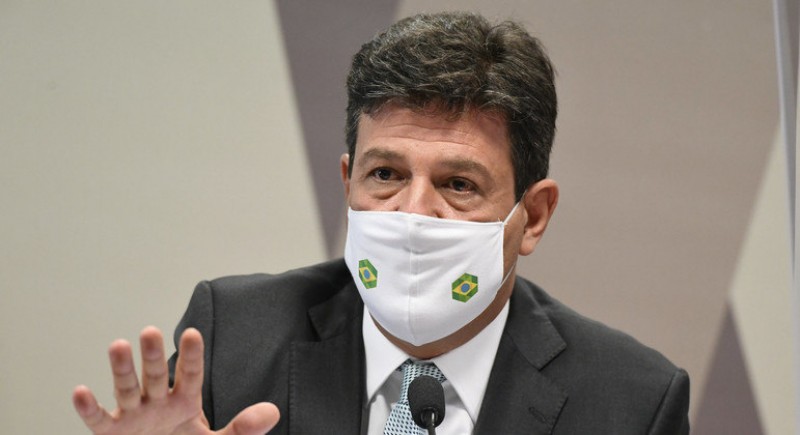 Mandetta diz que Bolsonaro tinha suas próprias ideias sobre a covid