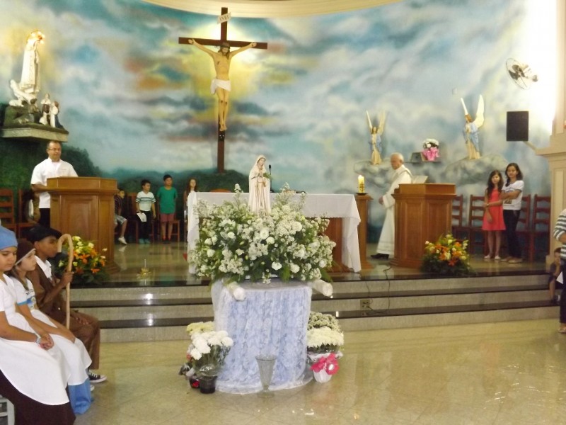 Comunidade celebra padroeira Nossa Senhora de Fátima