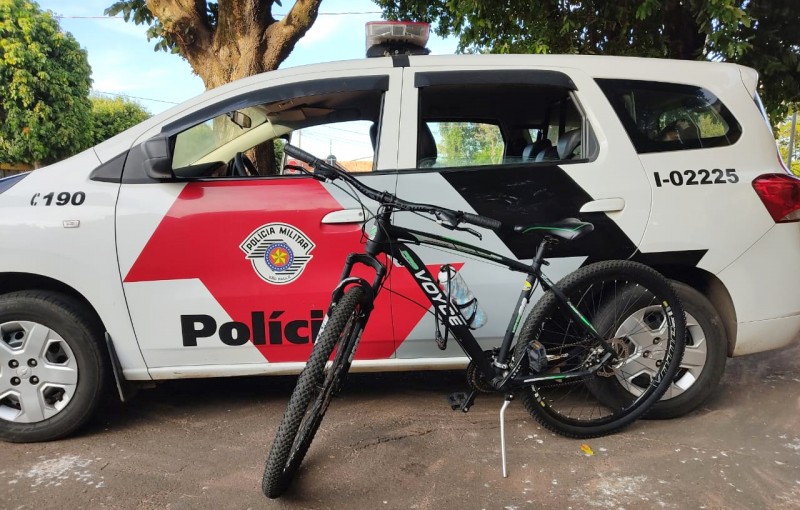 Pouco após ser solto, rapaz é preso novamente por furto de bicicleta