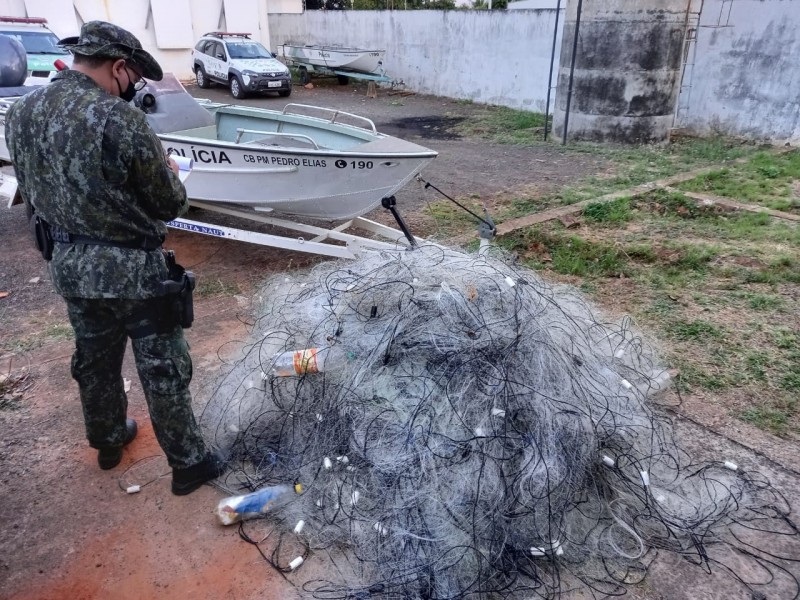 Polícia Ambiental apreende 82 redes de pesca