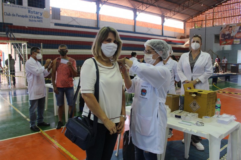 Penápolis inicia vacinação contra a Covid de pessoas a partir de 43 anos na segunda