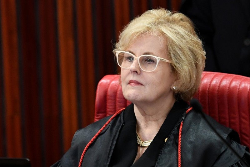 Rosa Weber abre inquérito sobre o presidente no caso Covaxin