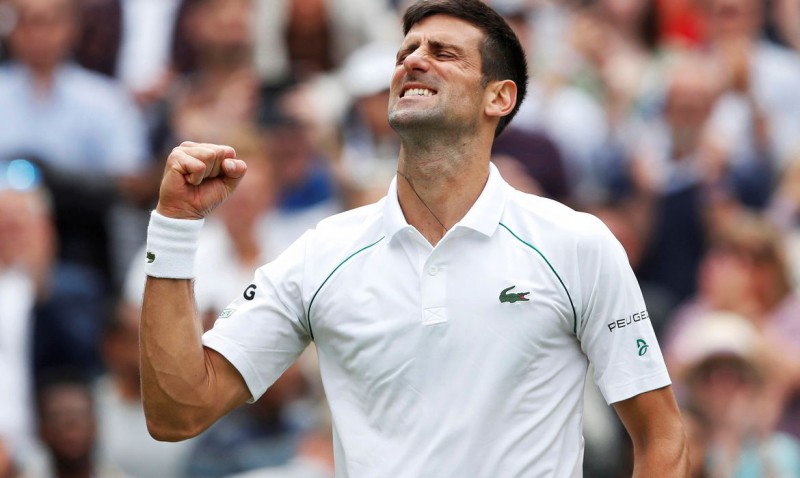 Djokovic derrota Cristian Garín e chega às quartas de Wimbledon