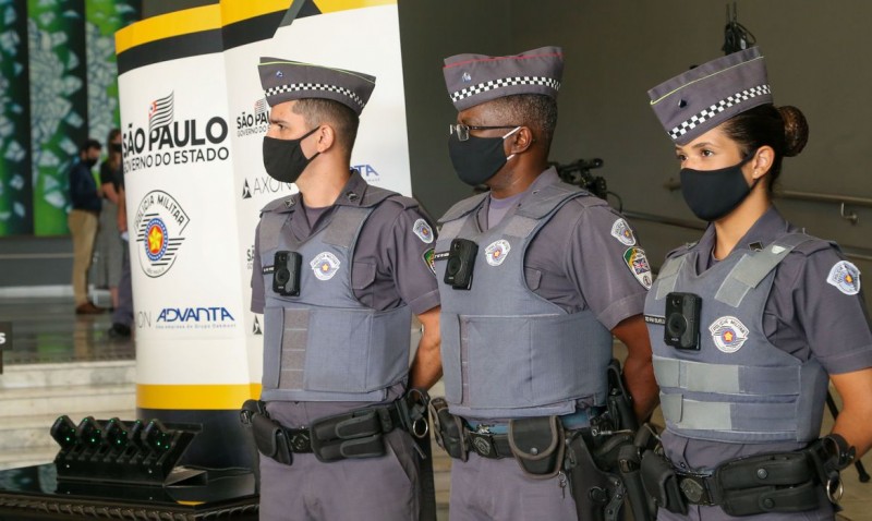 Câmeras corporais diminuem letalidade em ações policiais em São Paulo