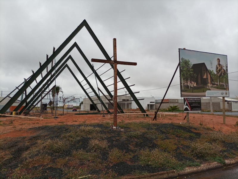 Iniciada a construção da Capela de São Peregrino