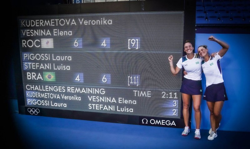 Em virada histórica, Stefani e Pigossi ganham bronze inédito no tênis