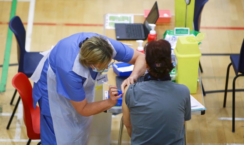 São Paulo estuda aplicar quarta dose de vacina em transplantados