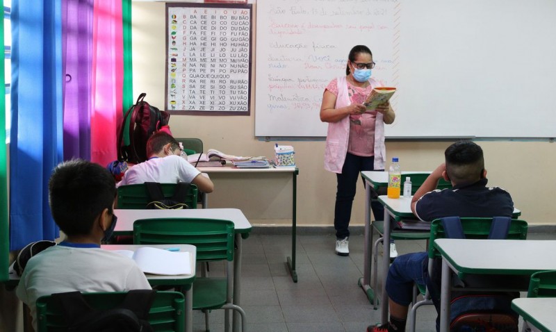 MEC autoriza escolas a usarem verbas do PDDE para aulas presenciais