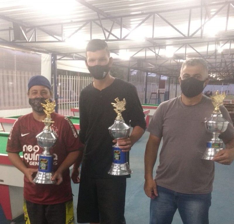 Torneio de Bilhar do Lago Azul define campeões