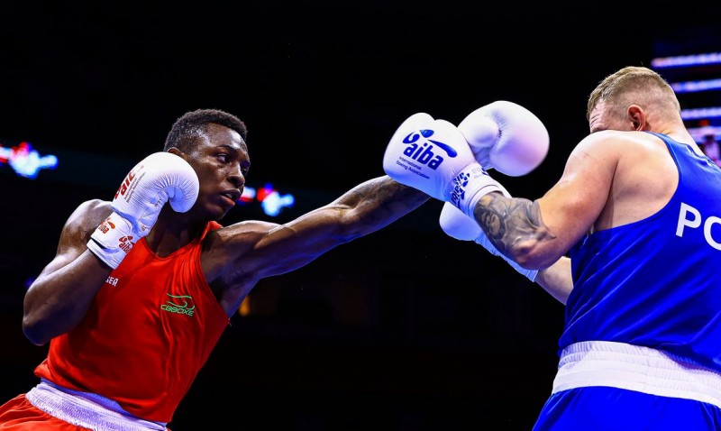 Keno Marley garante medalha no Mundial de Boxe