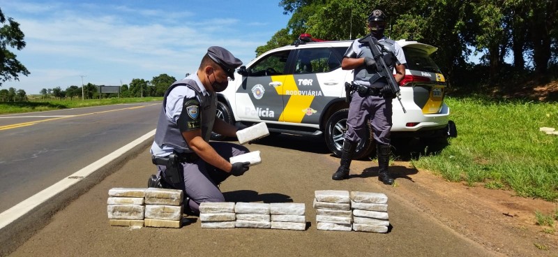 Mulheres são presas pelo TOR com drogas escondidas em bolsas na Assis