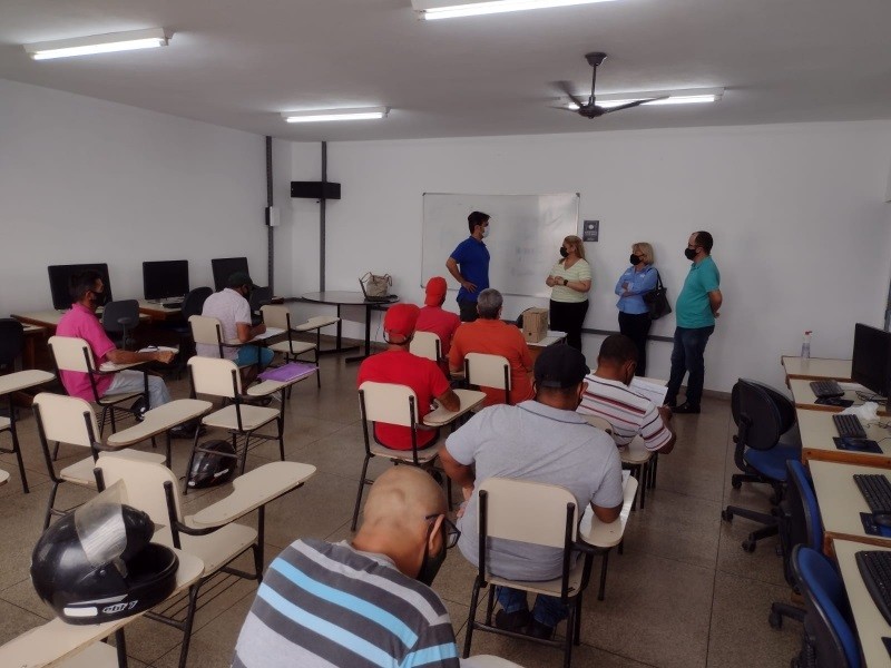 Centro de Distribuição contrata equipe para sua construção