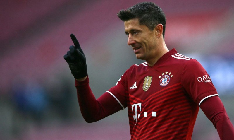 Lewandowski e Alexia Putellas são eleitos melhores jogadores do mundo