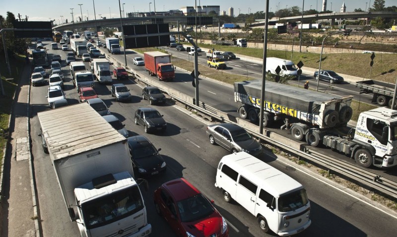 Aniversário de SP deve movimentar mais de 5 milhões de veículos