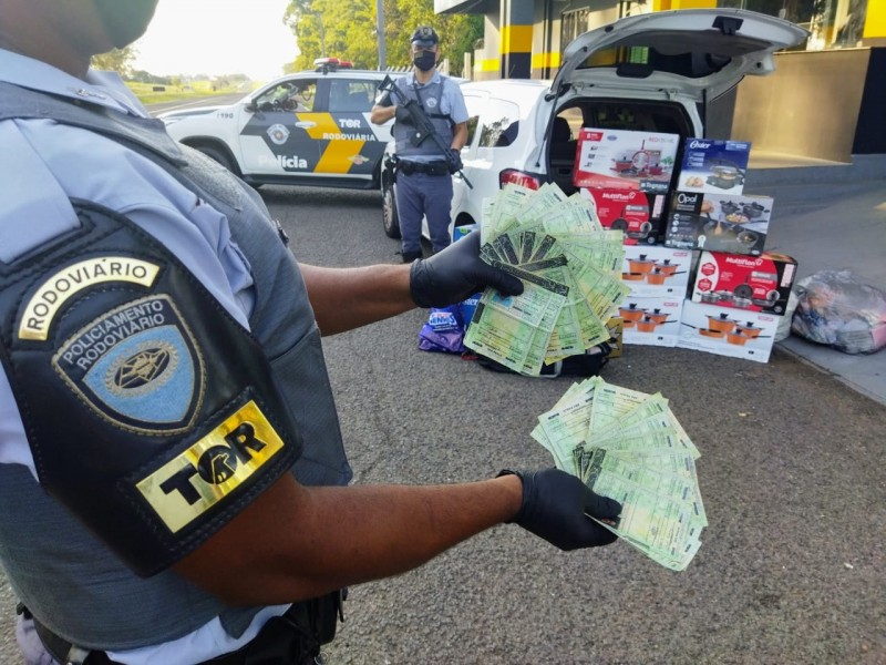 TOR prende trio com 40 habilitações falsas durante abordagem na Marechal Rondon