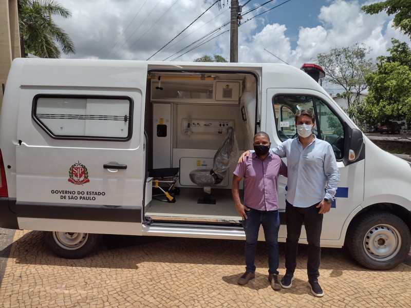 Cidade recebe nova ambulância do Estado para atendimento da comunidade