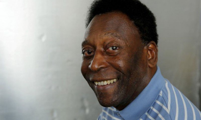 Internado para tratar câncer, Pelé se recupera de infecção urinária