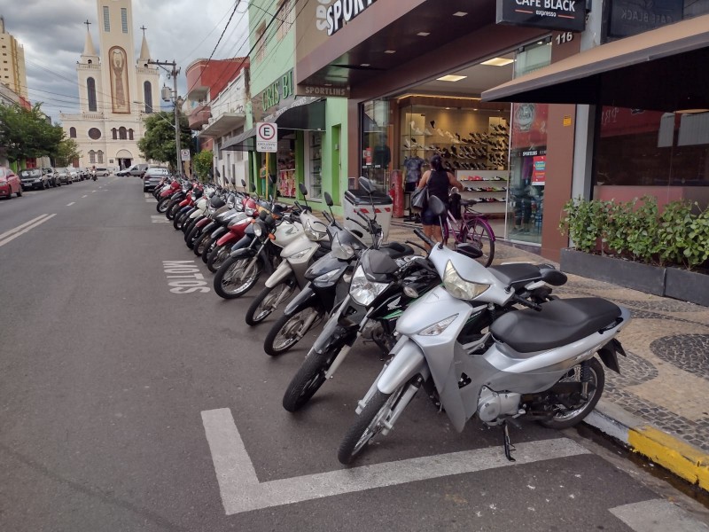 Trânsito reformula sinalização da região central de Penápolis