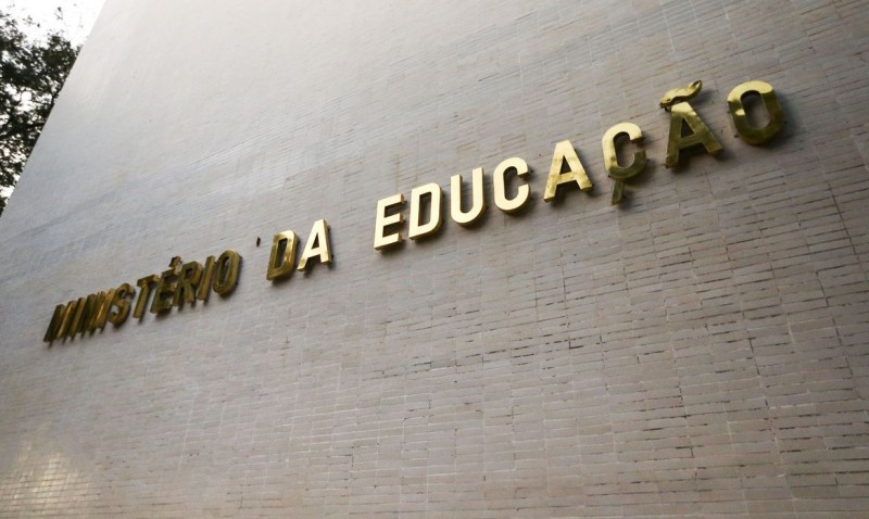 Comissão do Senado ouve na semana que vem ministro da Educação