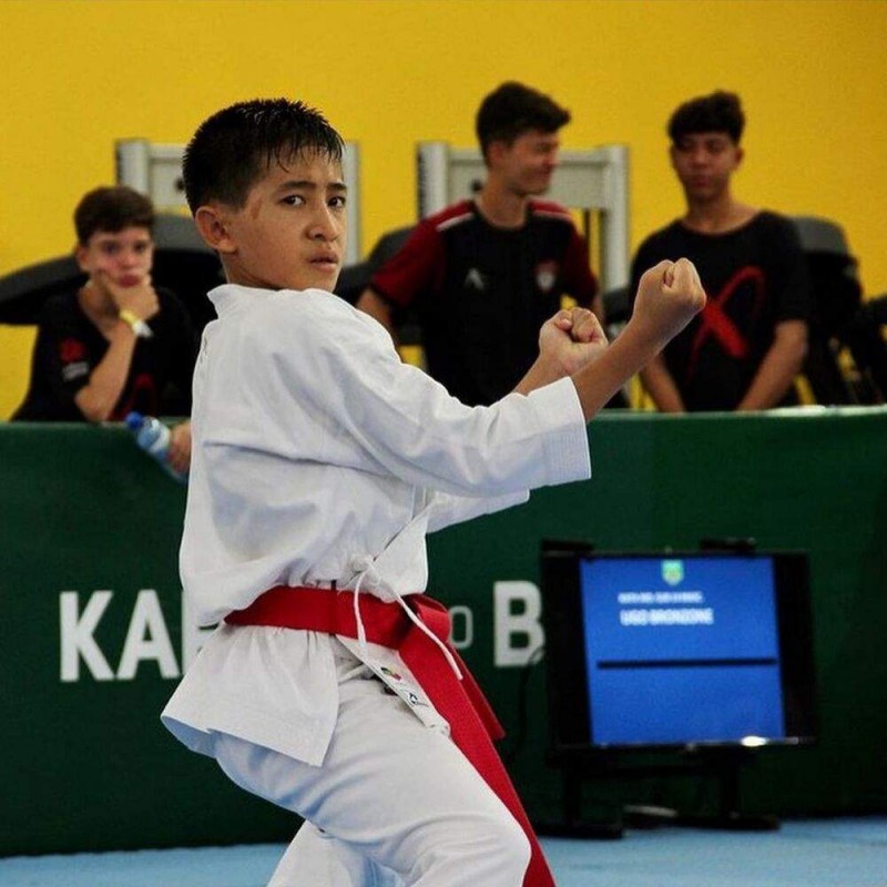 Atleta de 13 anos de Araçatuba conquista vaga na seleção brasileira de karatê