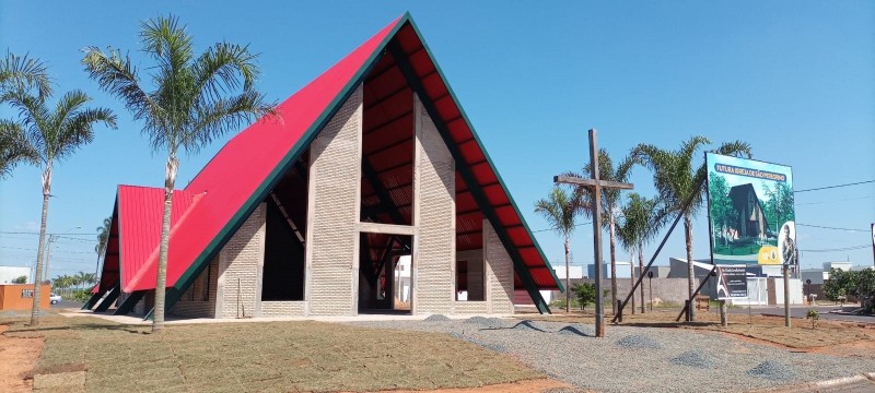 Capela de São Peregrino recebe 1ª missa no dia do Padroeiro