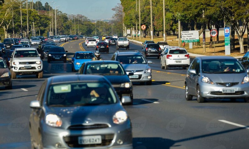 Fenabrave: vendas de veículos automotores têm queda de 6% em abril