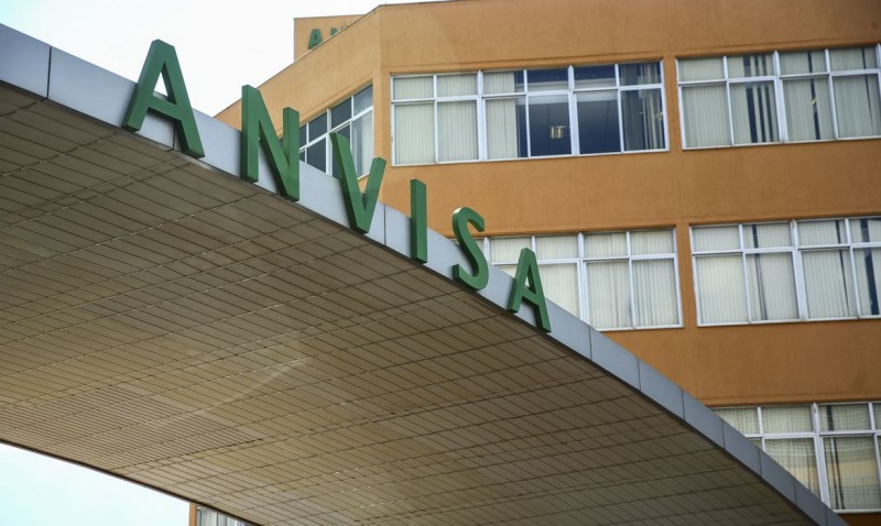 Anvisa aprova uso emergencial de medicamento para covid-19