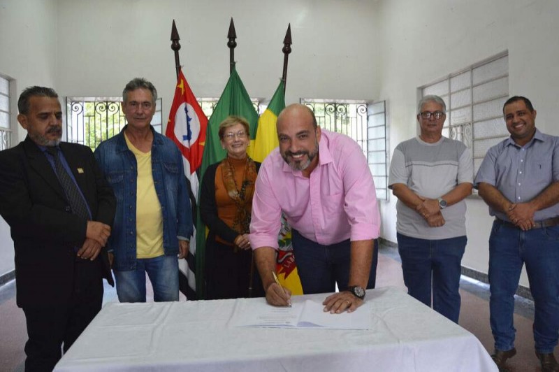 Assinada ordem de serviço para a reforma do antigo Paço Municipal em Birigui