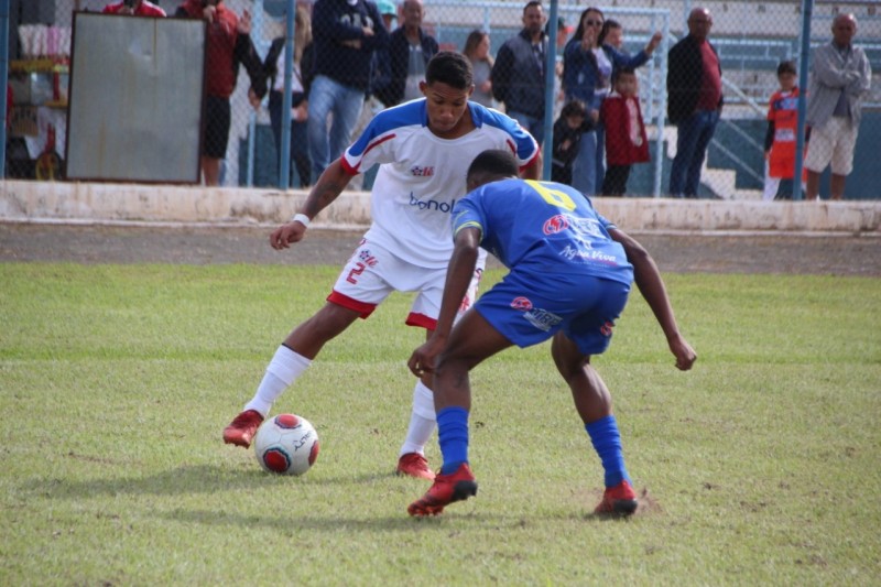 Penapolense derrota Fernandópolis e garante classificação para próxima fase