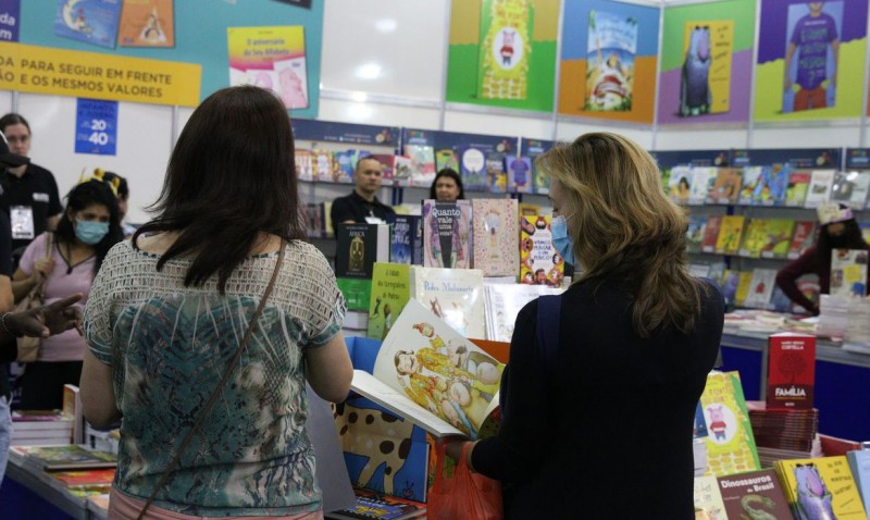 Bienal Internacional do Livro de SP recebe mais de 600 mil visitantes