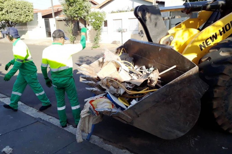 ‘Bota Fora’ contra a dengue recolhe mais de 24 mil quilos de materiais