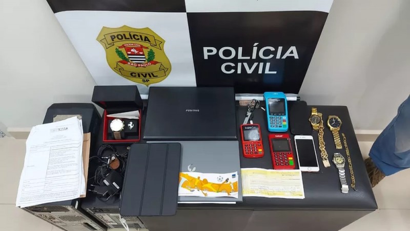 Polícia cumpre mandados em operação que investiga golpes em venda de ar-condicionado