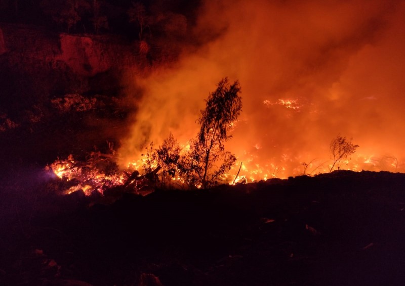 Incêndio atinge área do Aterro Sanitário